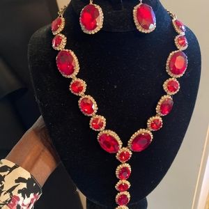 GORGEOUS NECKLACE SET